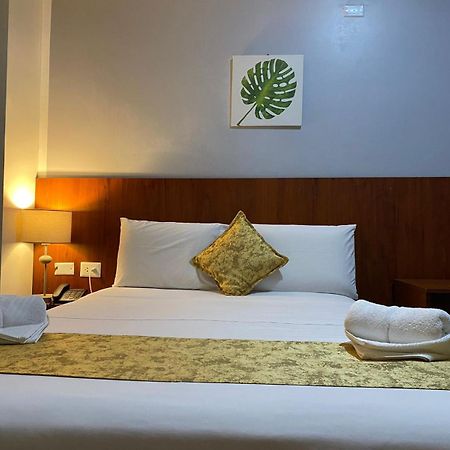 Hotel La Palmera De Oro Tarapoto Bagian luar foto
