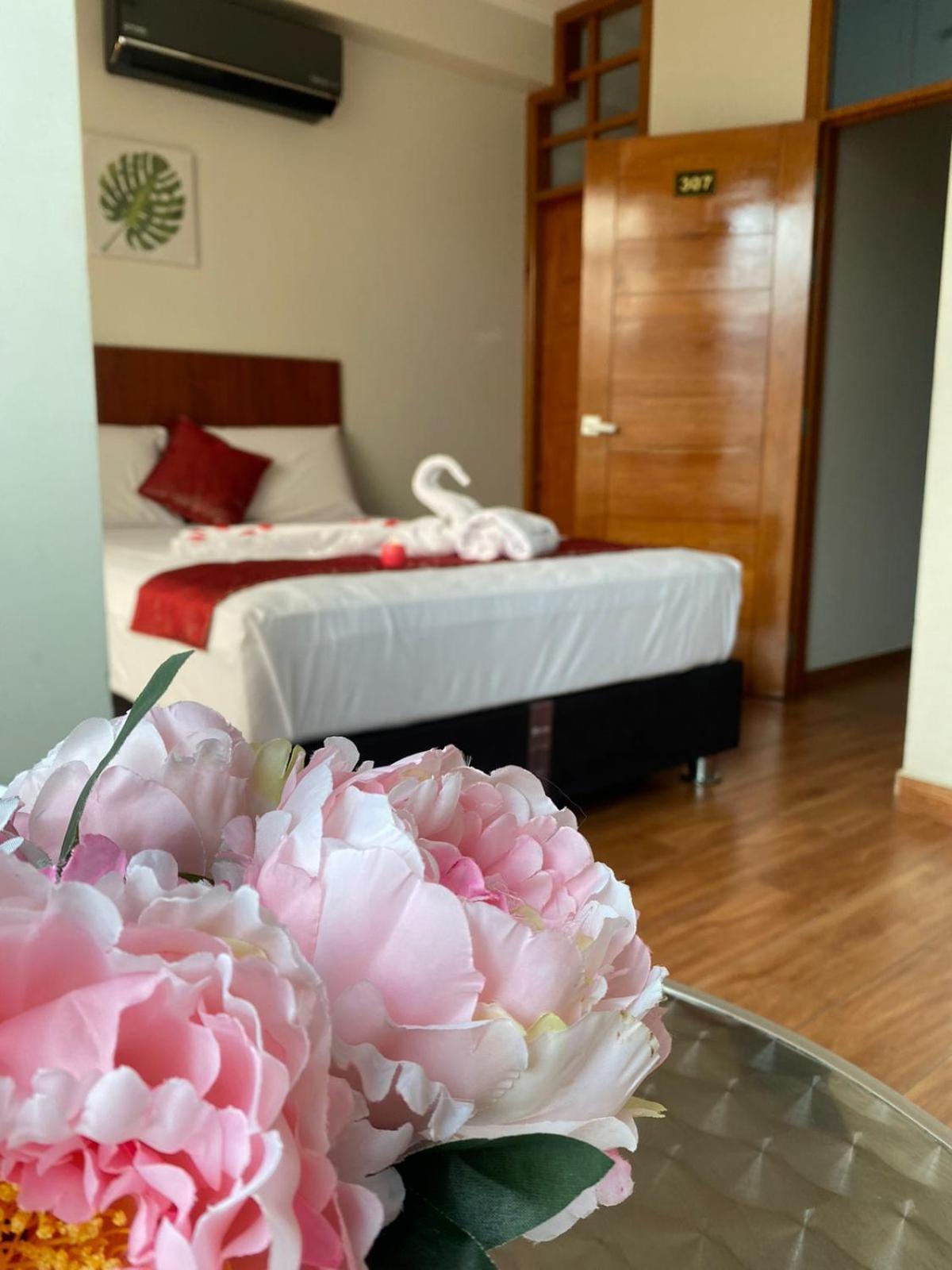 Hotel La Palmera De Oro Tarapoto Bagian luar foto